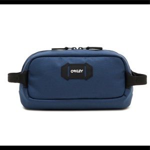 Oakley street beauty case